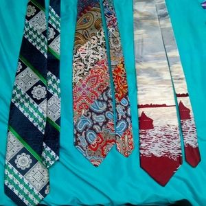 VINTAGE BRITANIA MENS TIES